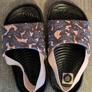 Butterfly Pattern Kawa Nike Slide Sandals Toddler Size 9